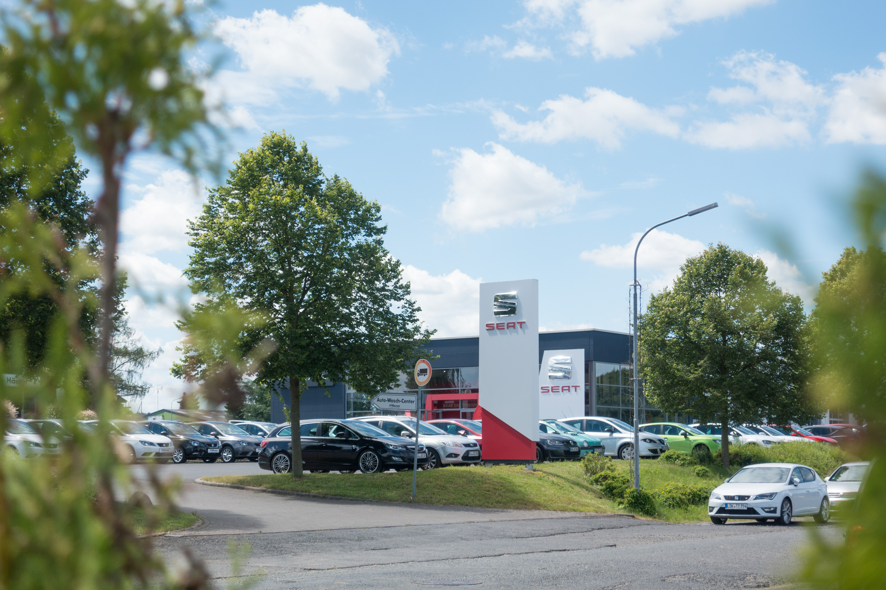 Auto-Häuser GmbH & Co. KG